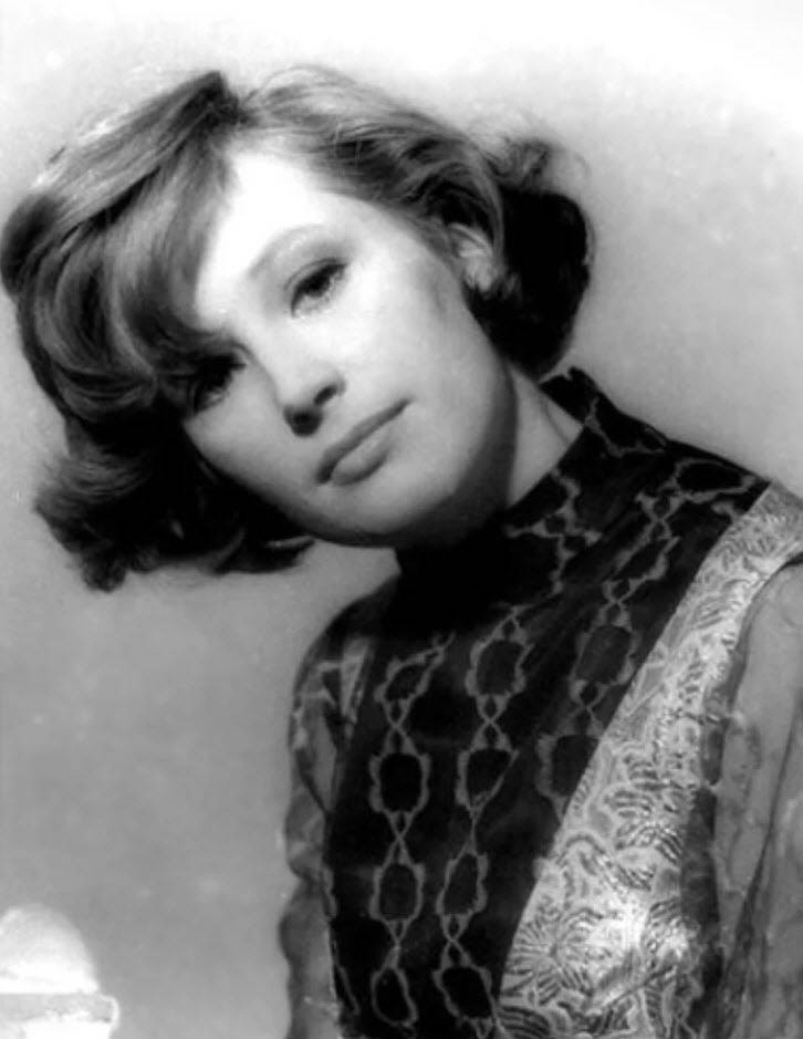 giovane Alla Pugacheva
